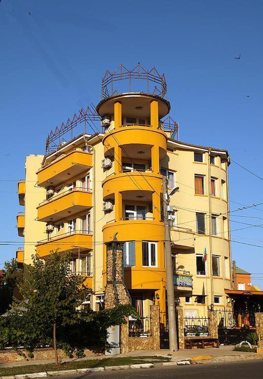 רבדה Семеен Хотел Бостън מראה חיצוני תמונה
